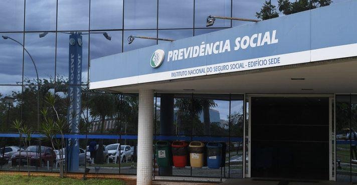 Fachada do edifício-sede do INSS