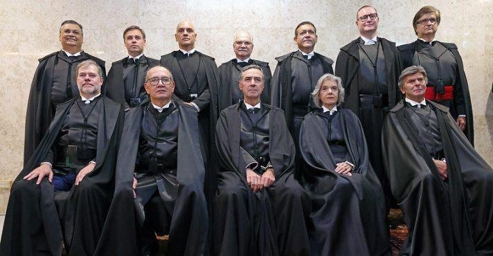 Foto oficial dos ministros do STF registrada durante a posse de Dino no lugar de Rosa Weber - 22/2/2024