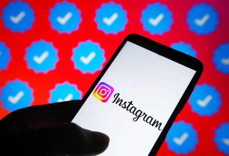 Meta fez testes com o novo recurso há pouco mais de um ano, mas só agora começou a implementá-lo no Instagram (Illustration by Pavlo Gonchar/SOPA Images/LightRocket /Getty Images)