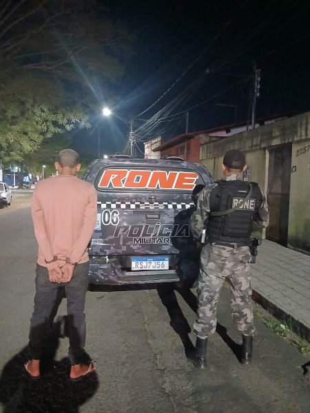Rone prende homem com arma e drogas durante abordagem na Vila Jerusalém