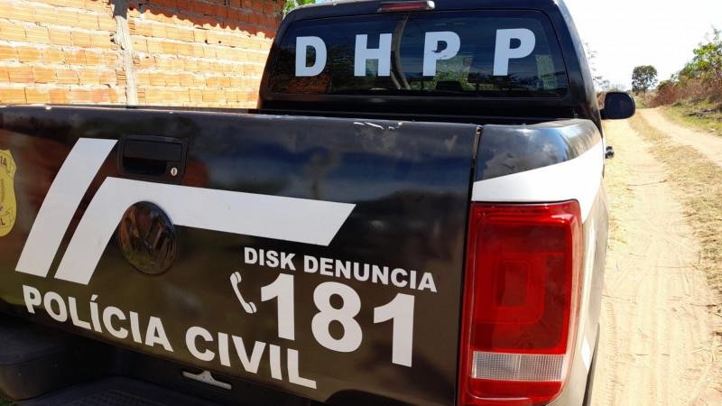 Suspeitos invadem velório de homem assassinado na zona Sul e atiram contra o corpo no caixão - (Maria Clara Estrêla)