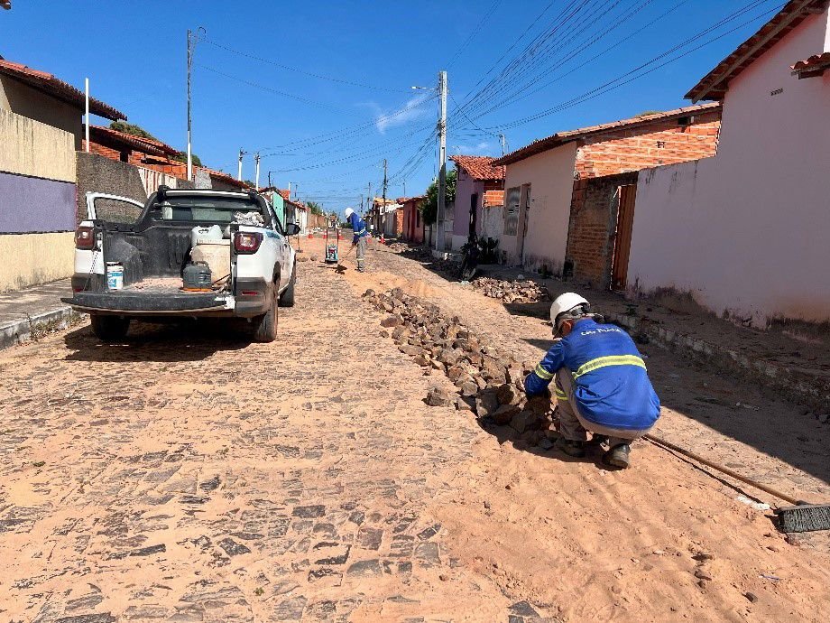 A empresa também mantém canais diretos com a população