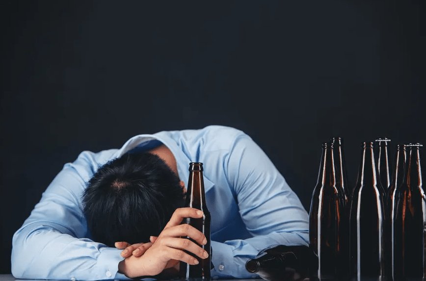Alcoolismo — Foto: Freepik