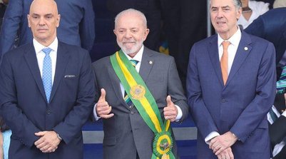 Alexandre de Moraes, Lula e Luís Roberto Barroso no Desfile de 7 de Setembro - Brasília - 07/09/2024 (Foto: Fabio Rodrigues-Pozzebom)