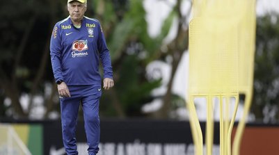 Ancelotti faz últimos ajustes antes da próxima convocação (Foto: Rafael Ribeiro / CBF)