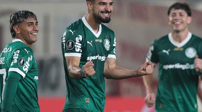 Argentino Flaco López comemora um dos gols da goleada palmeirese (Foto: Cesar Greco/Palmeiras)