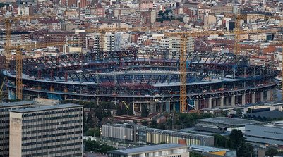 Camp Nou, estádio do Barcelona, em obras (Foto: Marc Asensio/NurPhoto via Getty Images)