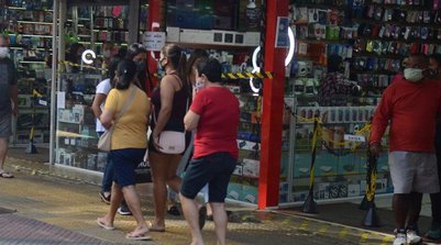 Comércio varejista (Foto: Charles de Moura/PMSJC)