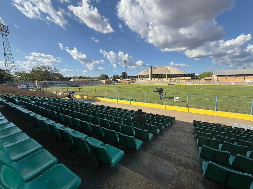 Estádio Lindolfo Monteiro, em Teresina