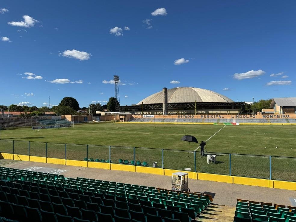 Estádio Lindolfo Monteiro, em Teresina