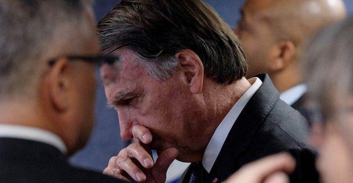 Ex-presidente Jair Bolsonaro, durante julgamento no STF por suposta 'tentativa de golpe', em Brasília