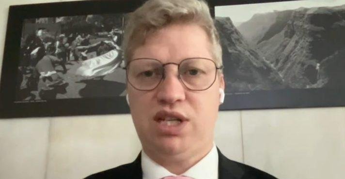 Marcel van Hattem cede entrevista ao Jornal da Oeste