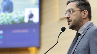 O deputado criticou decisão do ministro Flávio Dino que impediu a aplicação da Lei Magnitsky no Brasil (Foto: Reprodução/ALEPI)