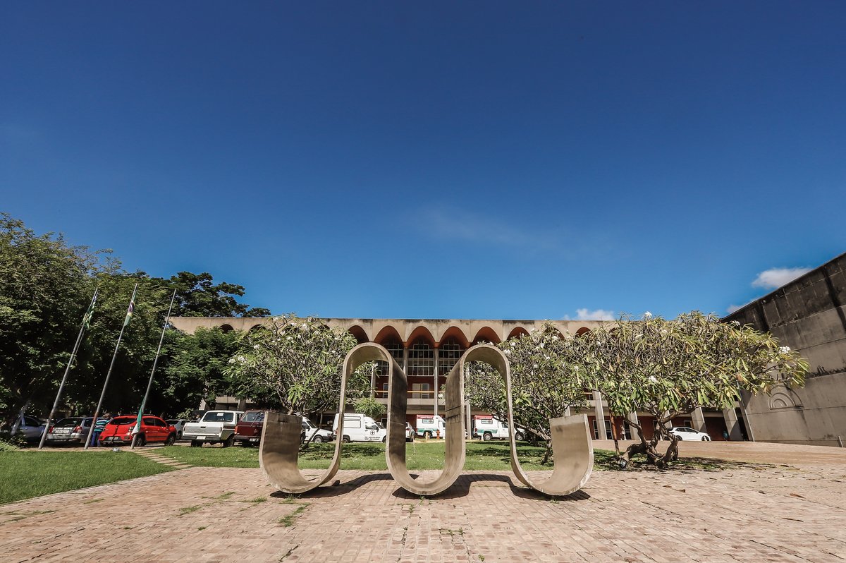 O deputado federal Júlio Arcoverde (PP-PI) visitou a Assembleia Legislativa do Piauí