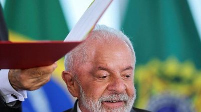O presidente do Brasil, Luiz Inácio Lula da Silva, participa de cerimônia no Palácio do Planalto, em Brasília, Brasil (30/7/2025) (Foto: Reuters/Adriano Machado)