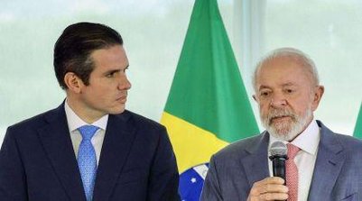 O presidente Luiz Inácio Lula da Silva e o presidente da Câmara dos Deputados, Hugo Motta (Foto: Fabio Rodrigues-Pozzebom/Agência Brasil/ Reprodução: Flickr)