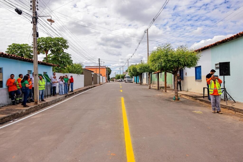 Os dados parciais de 2025 apontam que já foram executados 2.787.065,59 m² de pavimentação