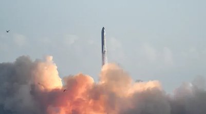 Starship: O megafoguete Starship da SpaceX decolou com sucesso em seu décimo voo de teste. (RONALDO SCHEMIDT / AFP) (Foto: Divulgação)
