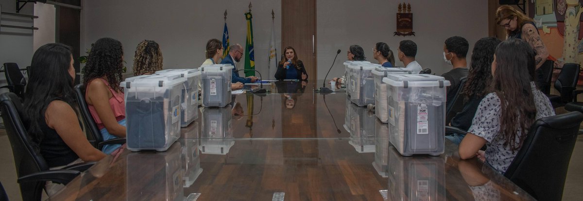 UFPI entrega KITs Odontológicos para garantia de permanência de estudantes da graduação em Odontologia