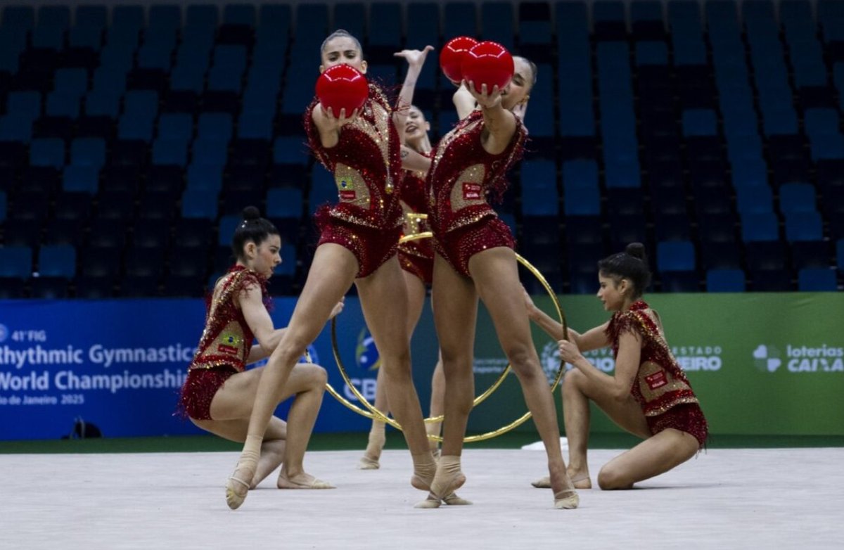 No conjunto, Maria Eduarda Arakaki, Nicole Pircio e Sofia Pereira, todas cursando Educação Física