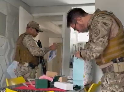 A ação resultou no cumprimento simultâneo de 16 mandados de busca e apreensão