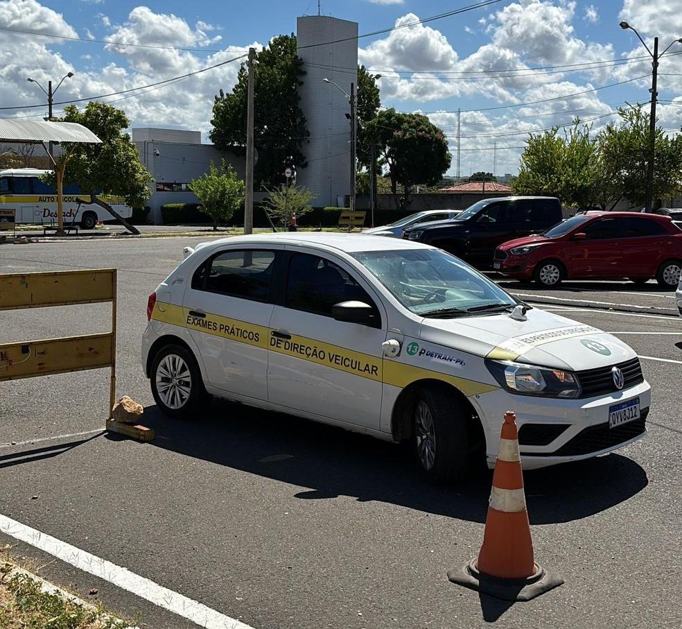 Candidato deve ter certificado de conclusão do Curso de Instrutor de Trânsito.