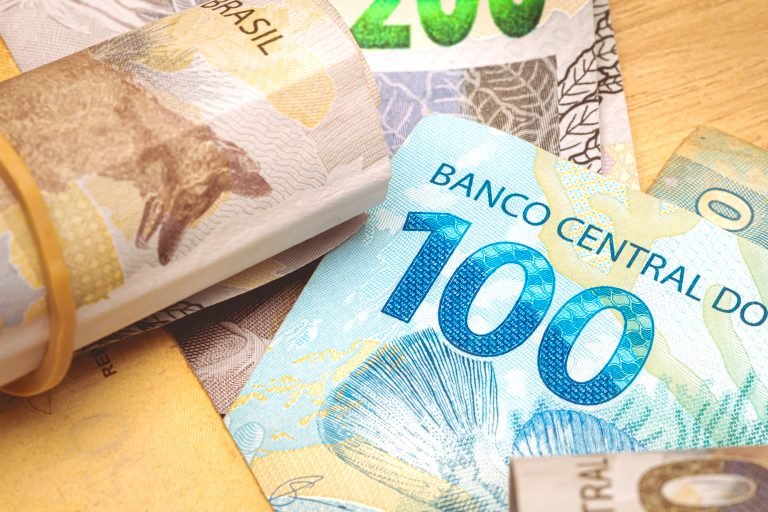 Parlamentares aprovaram o Orçamento em dezembro e, agora, terão que analisar os vetos presidenciais