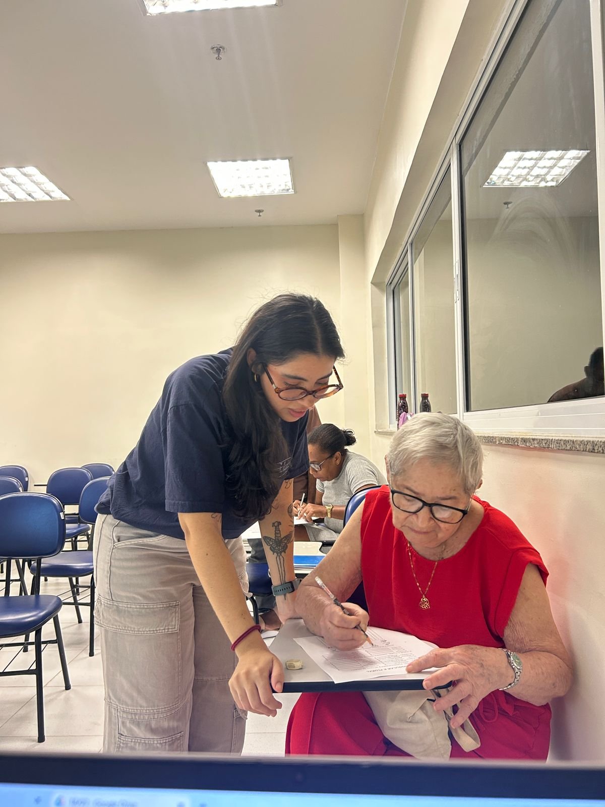 Além de atuarem diretamente com aproximadamente 500 alunos