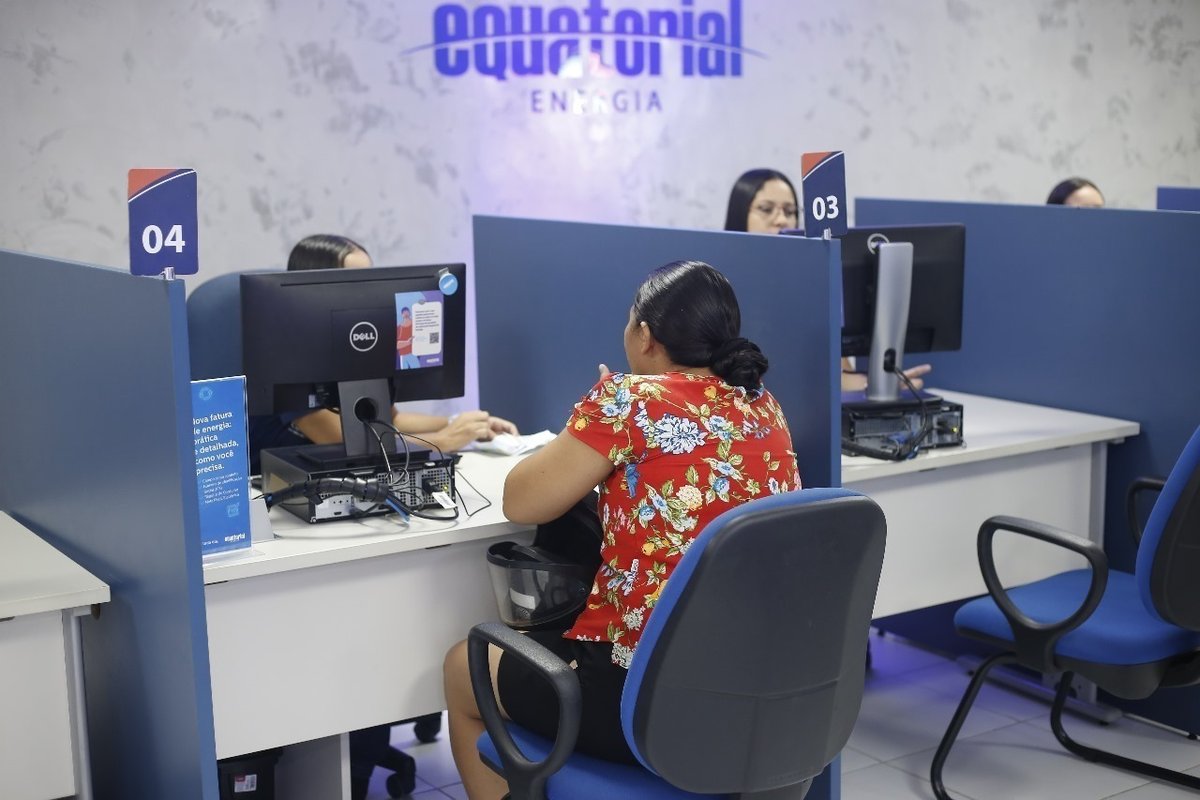 O atendimento presencial retorna em todo o estado a partir das 8 horas