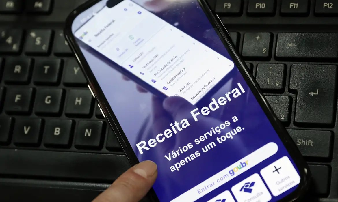 Pagamento a 184,5 mil contribuintes será na próxima sexta-feira