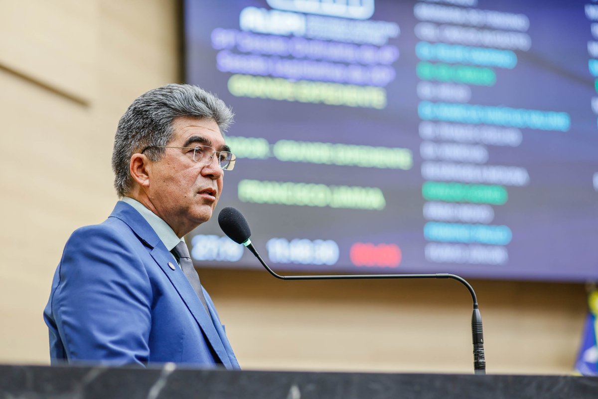 Parlamentar acredita que há riscos de redução dos direitos sociais na eleição do dia 25