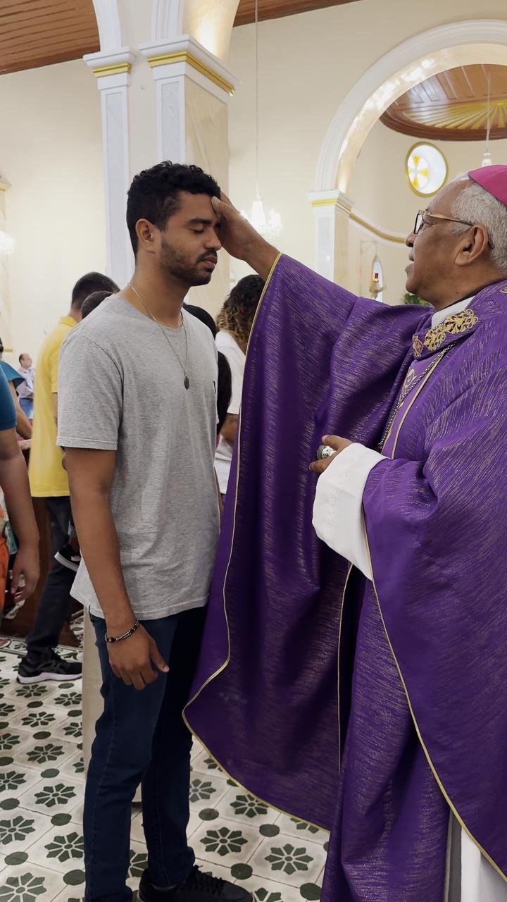 Celebrações nas Paróquias