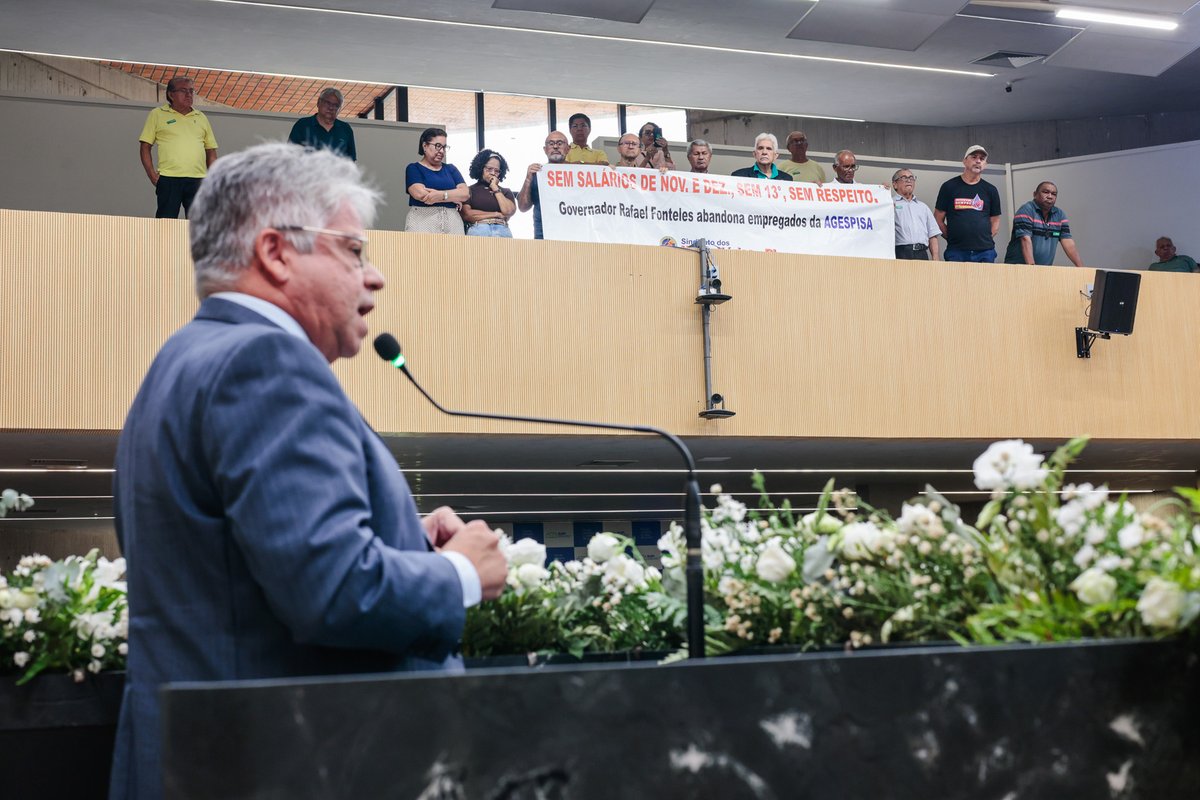 Líder diz que Governo regulariza em fevereiro