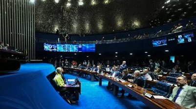 O edital do Senado prevê a contratação de serviços de estudo, planejamento, concepção, execução e distribuição de campanhas com o objetivo declarado de ampliar o conhecimento da população sobre o papel do Parlamento (Foto: Carlos Moura/Agência Senado)
