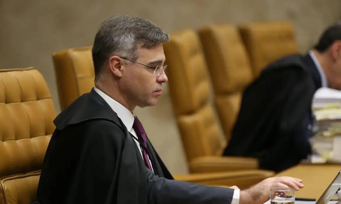 O ministro André Mendonça, do Supremo Tribunal Federal (STF), durante sessão no plenário da Corte