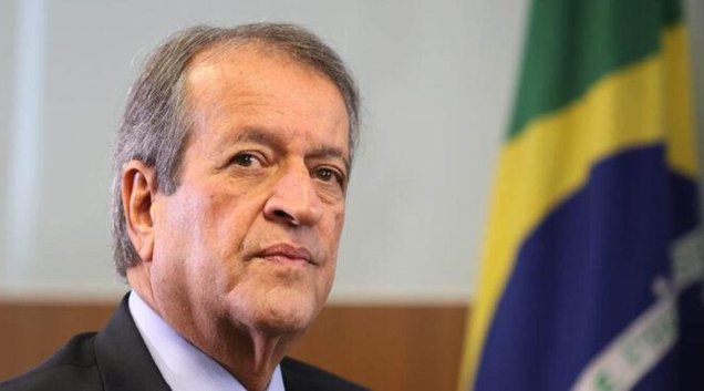 O presidente nacional do Partido Liberal (PL), Valdemar Costa Neto, fala com a Oeste, em Brasília (Foto: Arquivo Pessoal/Revista Oeste)