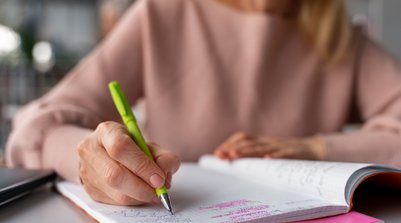 Sobre o Programa de Alfabetização e Letramento de Jovens e Adultos (Foto: Reprodução)