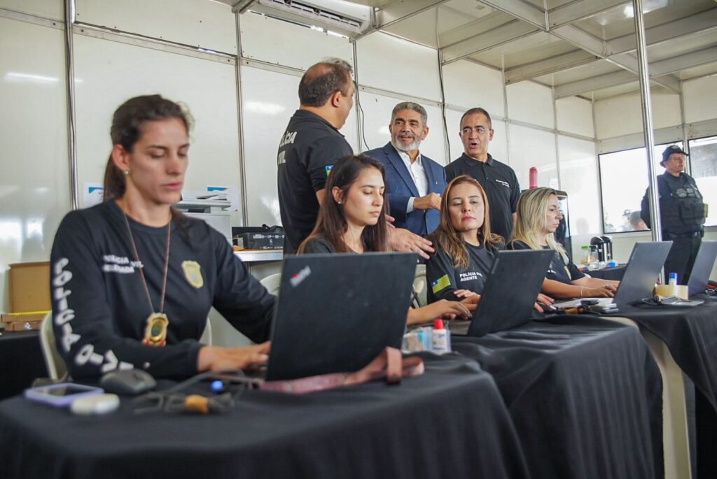 Também foram registradas quedas nos casos de roubo e furto de celulares e veículos, bem como nos óbitos no trânsito.