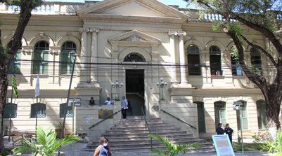 A contratação dos novos auxiliares vai fortalecer ainda mais a rede municipal de ensino. (Foto: Foto: Lucas Marreiros/g1)