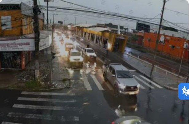 A informação foi repassada em tempo real aos operadores e às equipes policiais