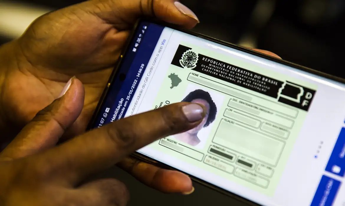 Abramed traz orientações em meio à renovação automática da CNH