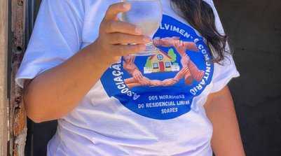 “Antes, a gente vivia de balde, tinha que buscar água (Foto: Reprodução)