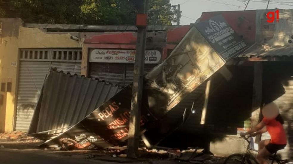 Fachada de loja de motopeças desaba em Teresina