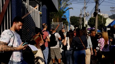 Mais 102 aprovados são convocados para dizer se têm interesse em vaga (Foto: TÂNIA RÊGO/AGÊNCIA BRASIL)