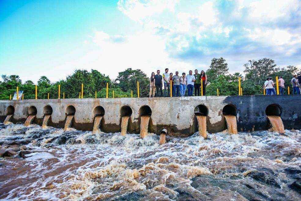 Passagem molhada da localidade Alagoinha, em Oeiras.