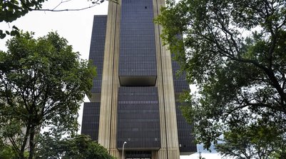 Apesar de guerra no Oriente Médio, Copom voltou a cortar juros (Foto: MARCELLO CASAL JRAGÊNCIA BRASIL)