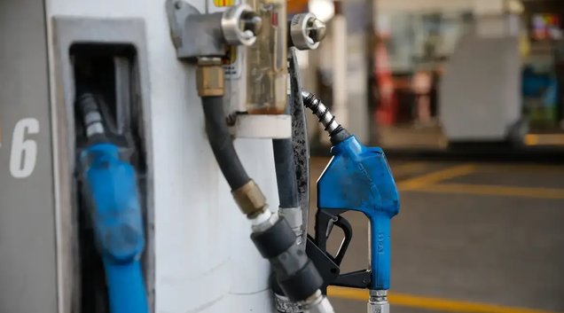 Greve de caminhoneiros causa desabastecimento de combustível em postos de gasolina da cidade de Teresópolis, na região serrana do Rio de Janeiro. (Foto: © Fernando Frazão/Agência Brasil)
