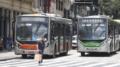 Grupos responsáveis pelo aumento foram transportes e alimentação (Foto: PAULO PINTO/AGÊNCIA BRASIL)