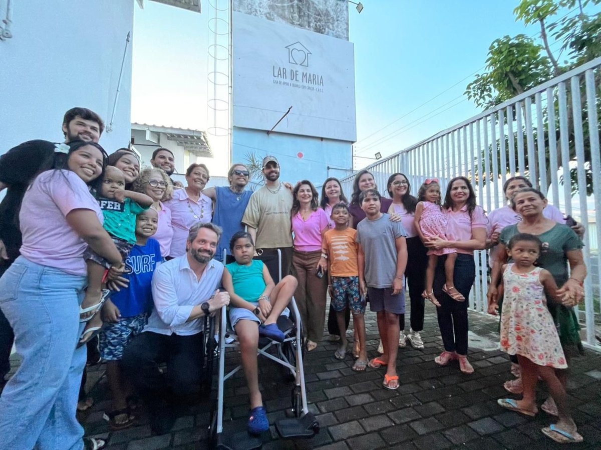 Mantida por doações e pelo trabalho voluntário,