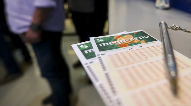 Números sorteados são: 09 - 24 - 26 - 38 - 45 - 58 (Foto: MARCELO CAMARGO/AGÊNCIA BRASIL)